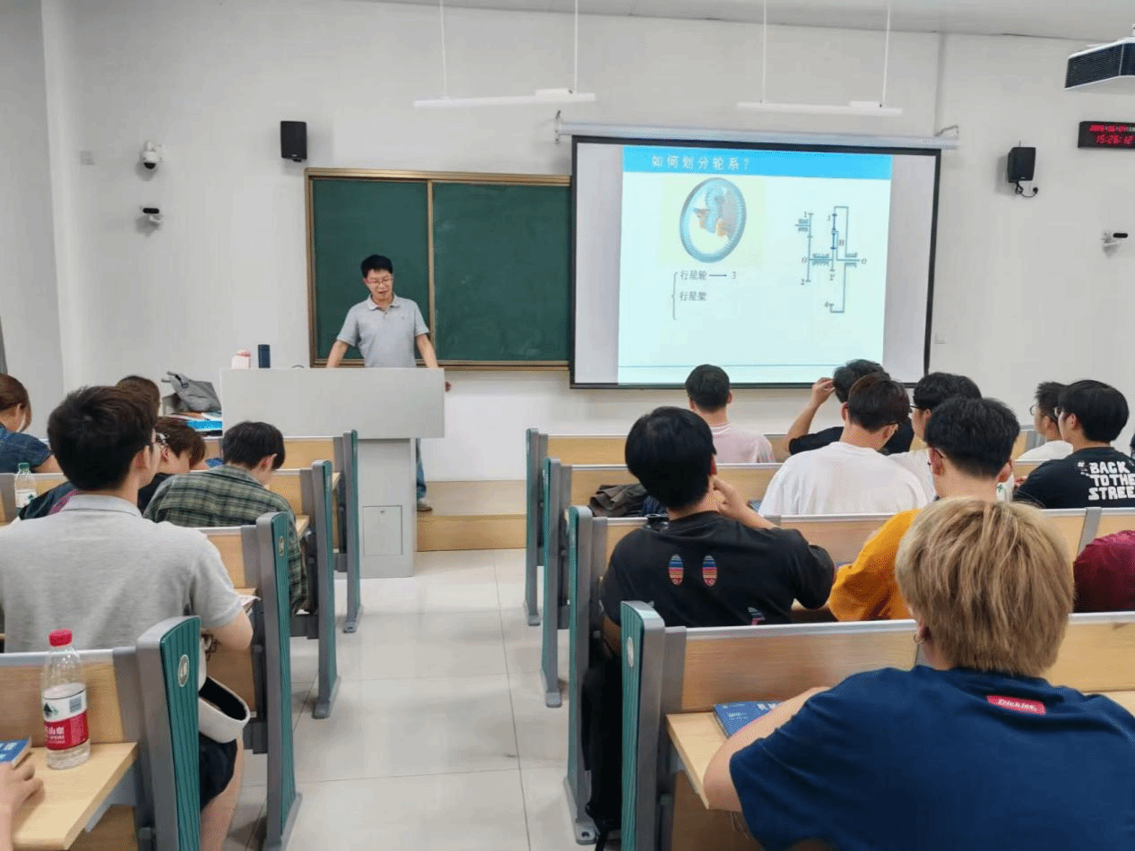 热烈祝贺人工智能学院曹波博士获评安科大首届“师德标兵”！
