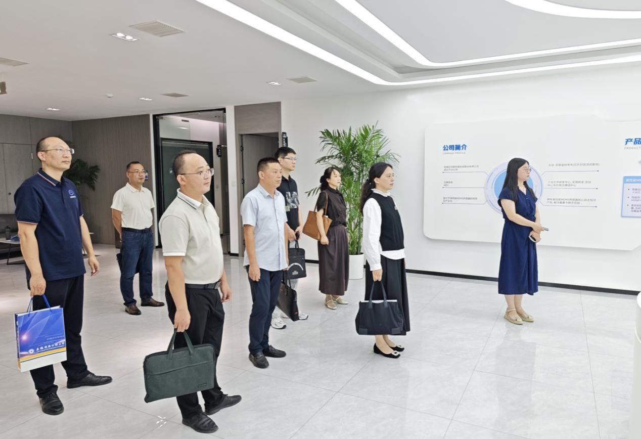 人工智能学院赴中国传感谷开展专题调研